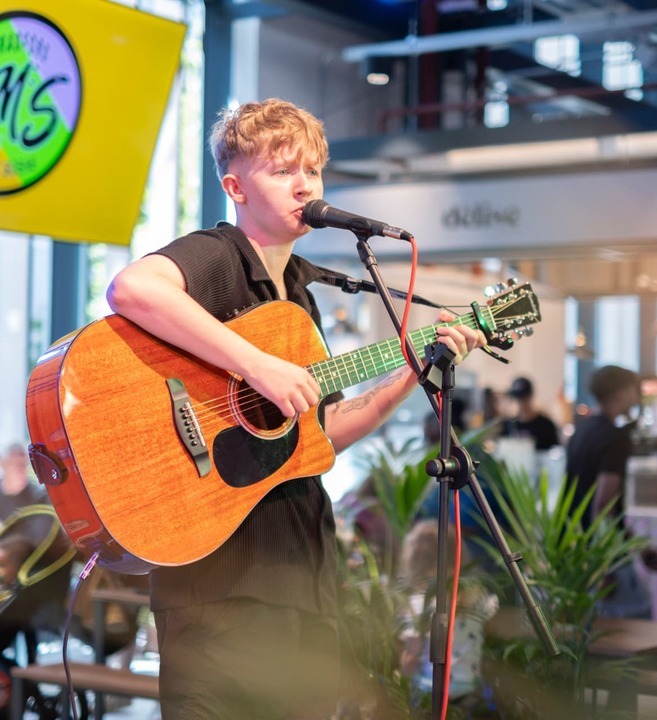 Acoustic performance at the Darley St Market takeover
